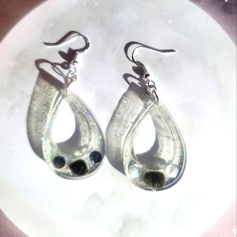 Sparkle Obsidian Chip Tear Drop Clear Resin Earrings